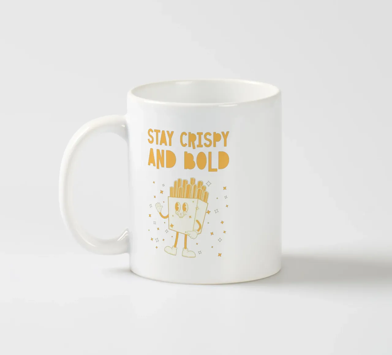 Retro Pommes Caractère Stay Crispy And Bold Jaune Blanc mug en céramique de Studio Frances M