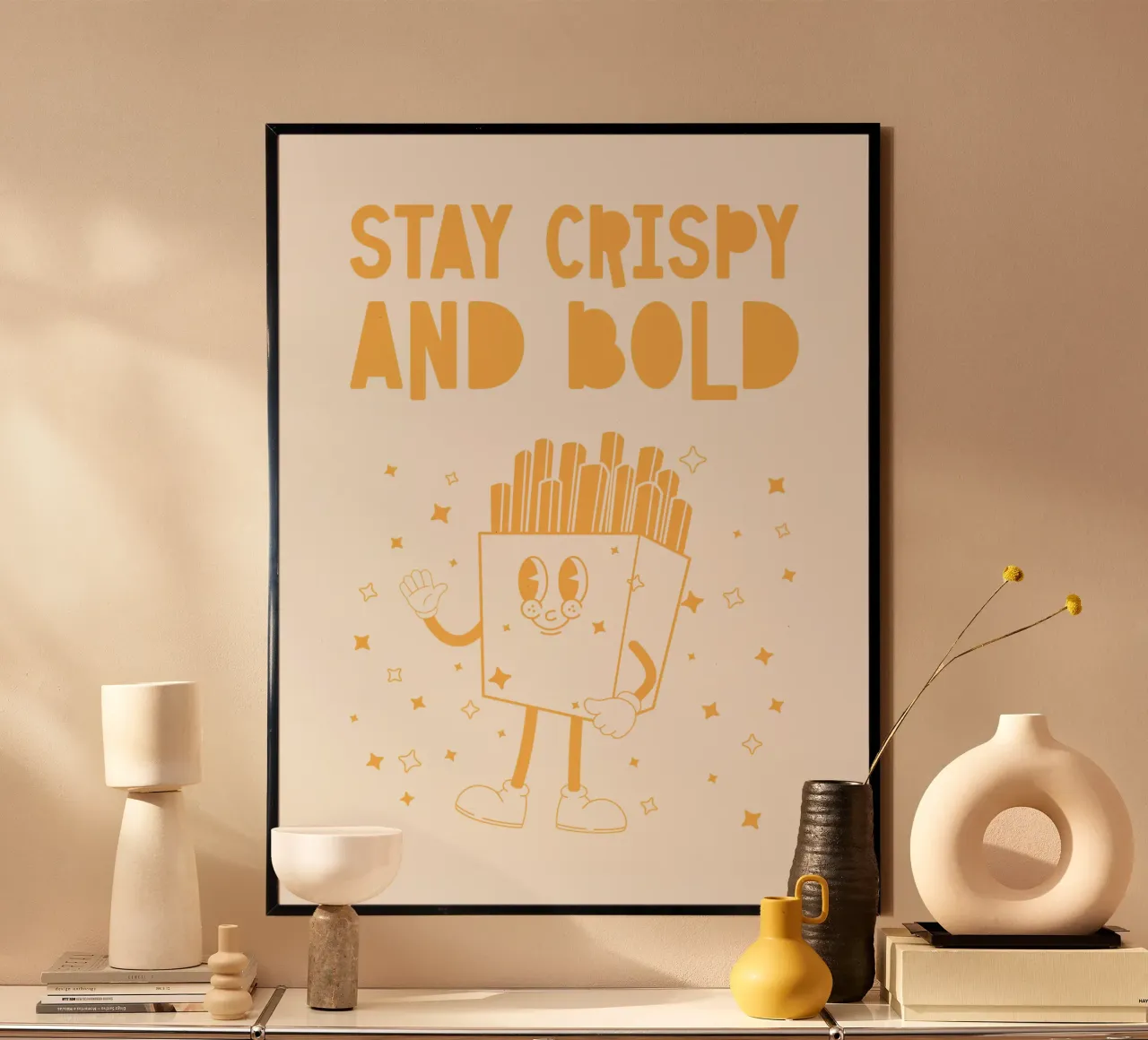 Retro Pommes Charakter Stay Crispy And Bold Gelb Weiß Hahnemühle von Studio Frances M