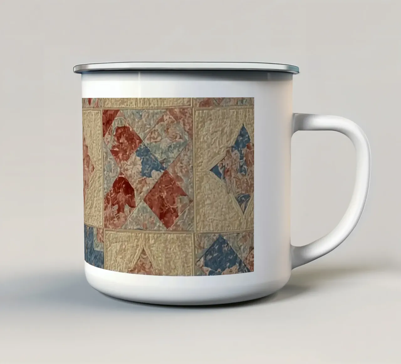 Tessuto trapuntato con motivi geometrici e floreali tazza in smalto da DesignDoodle
