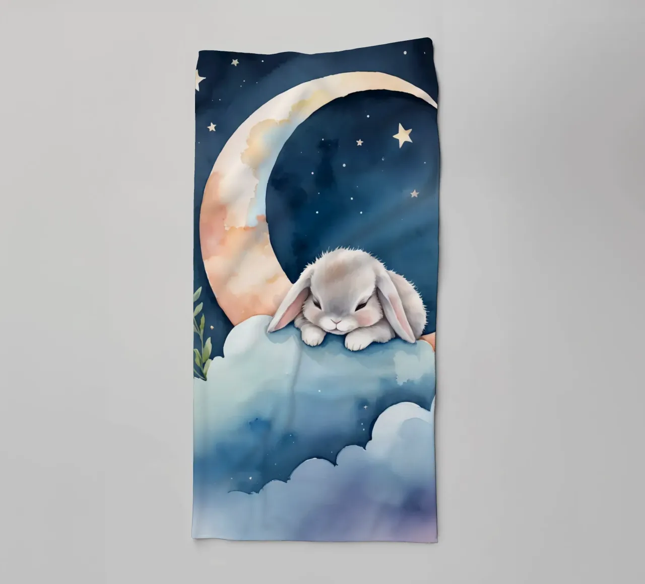 Conejo durmiendo en una nube con luna creciente y estrellas toalla de baño de DesignDoodle
