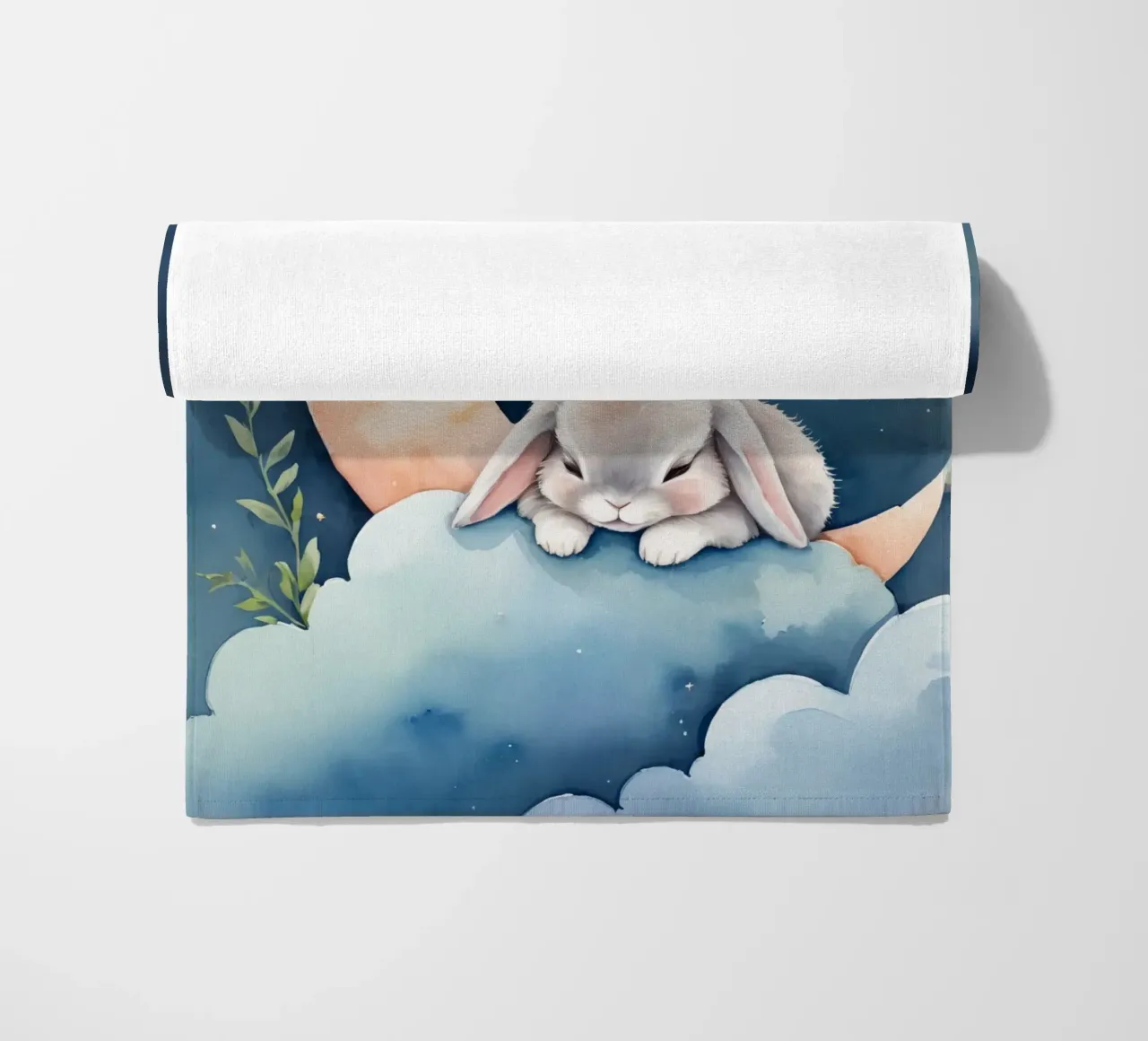 Coniglio che dorme su una nuvola con luna crescente e stelle telo mare da DesignDoodle