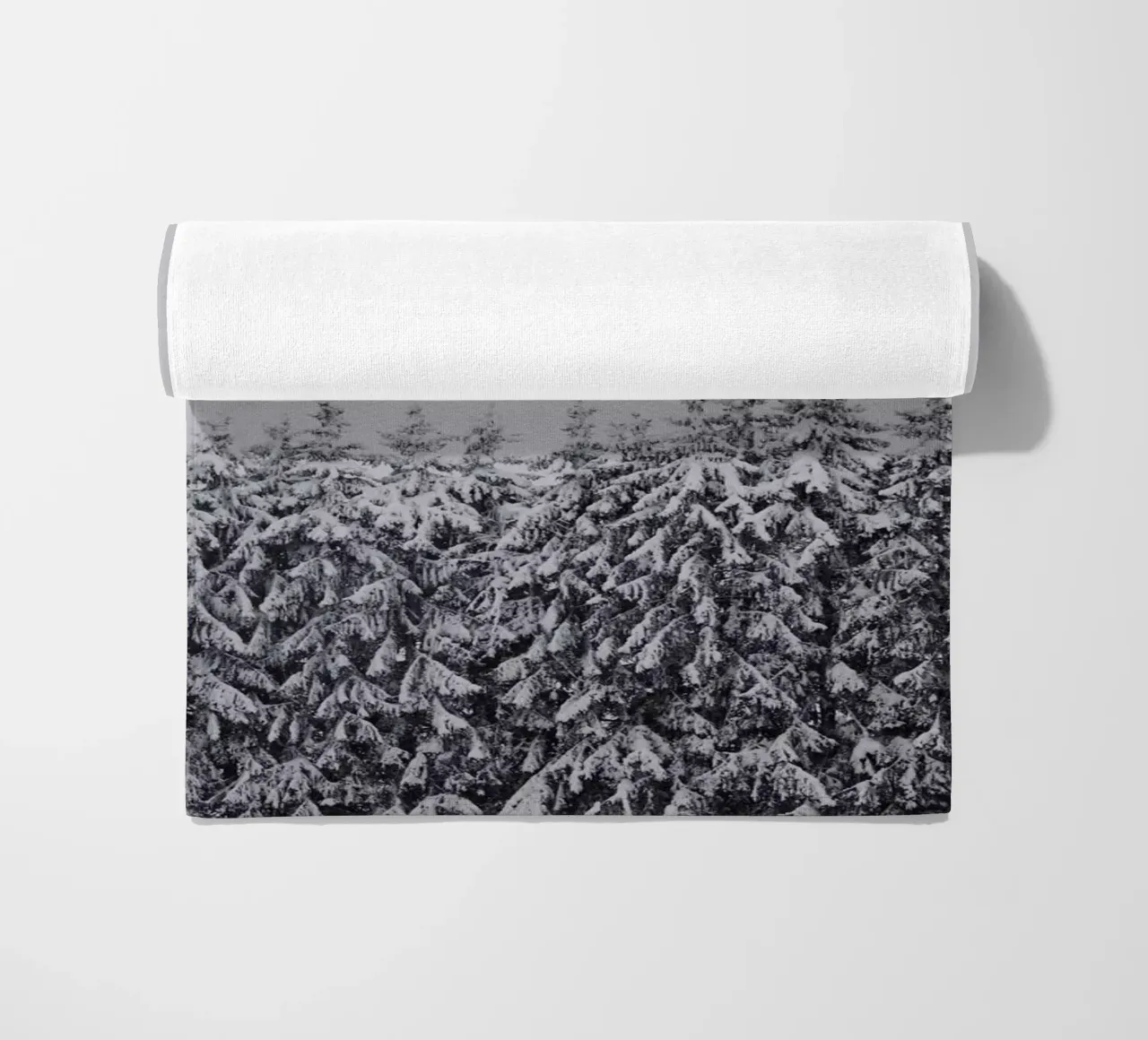 Alberi coperti di neve telo mare da Fjöllart