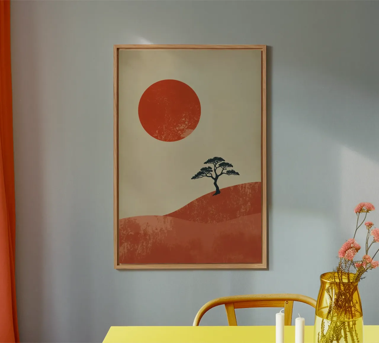 Sole rosso e albero sulle colline pannello forex da DesignDoodle