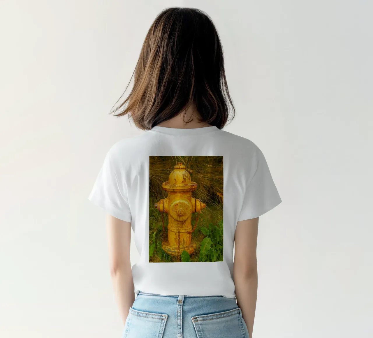 vecchio idrante arrugginito t-shirt da tamarind