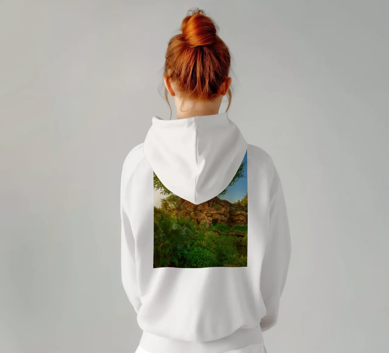 vecchio albero nella foresta felpa con cappuccio da tamarind