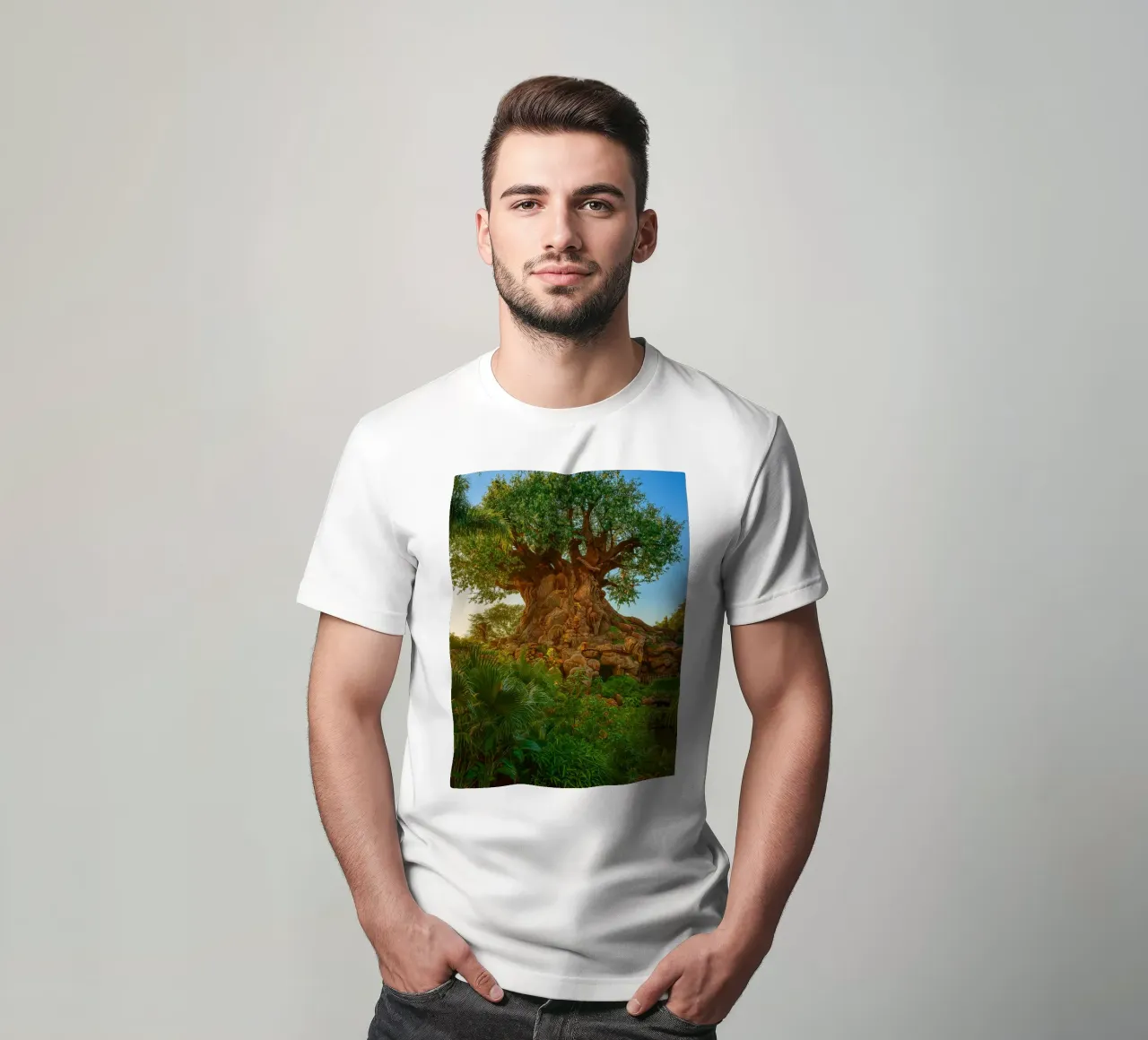 vecchio albero nella foresta t-shirt da tamarind