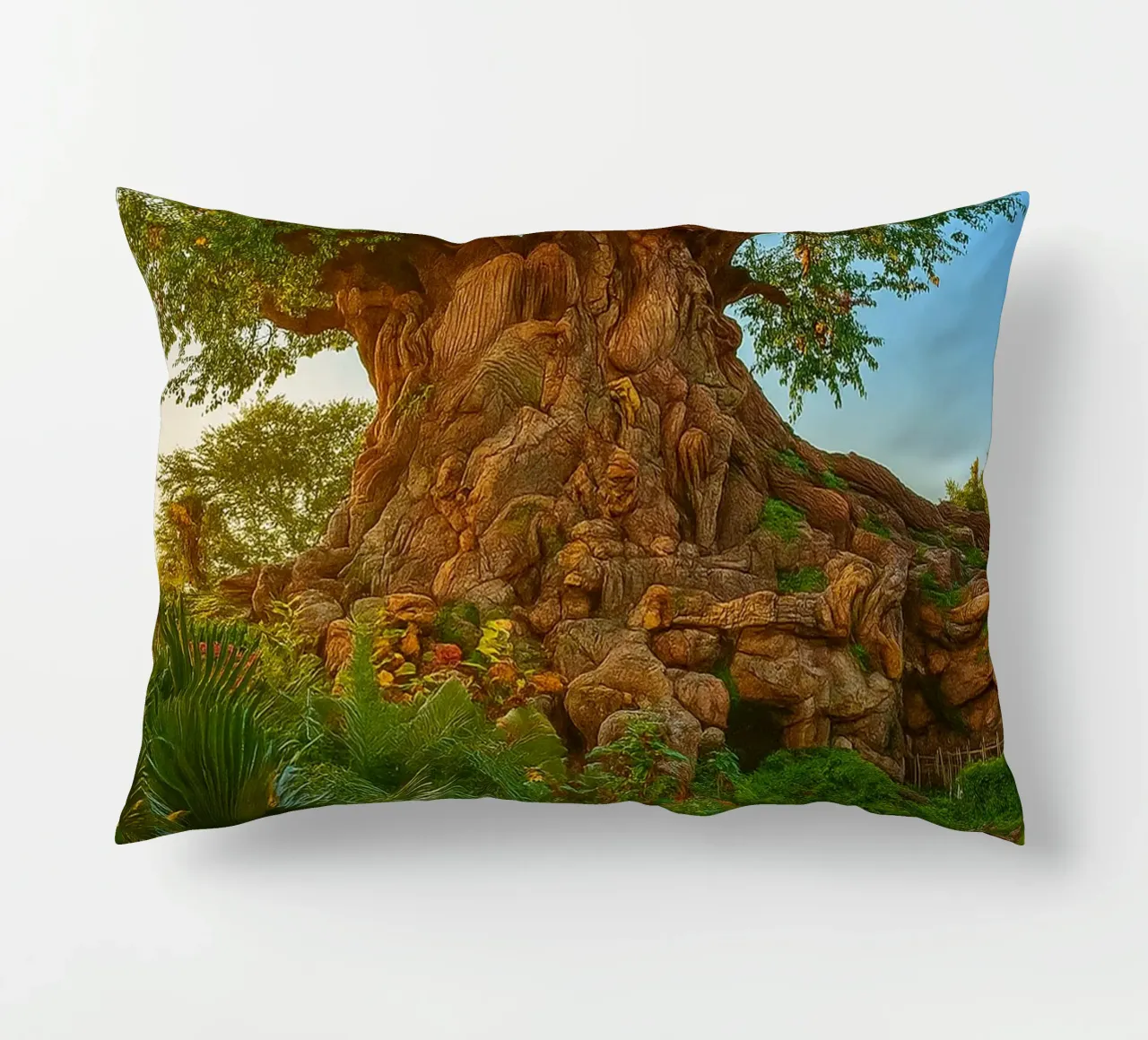 vecchio albero nella foresta cuscino da tamarind
