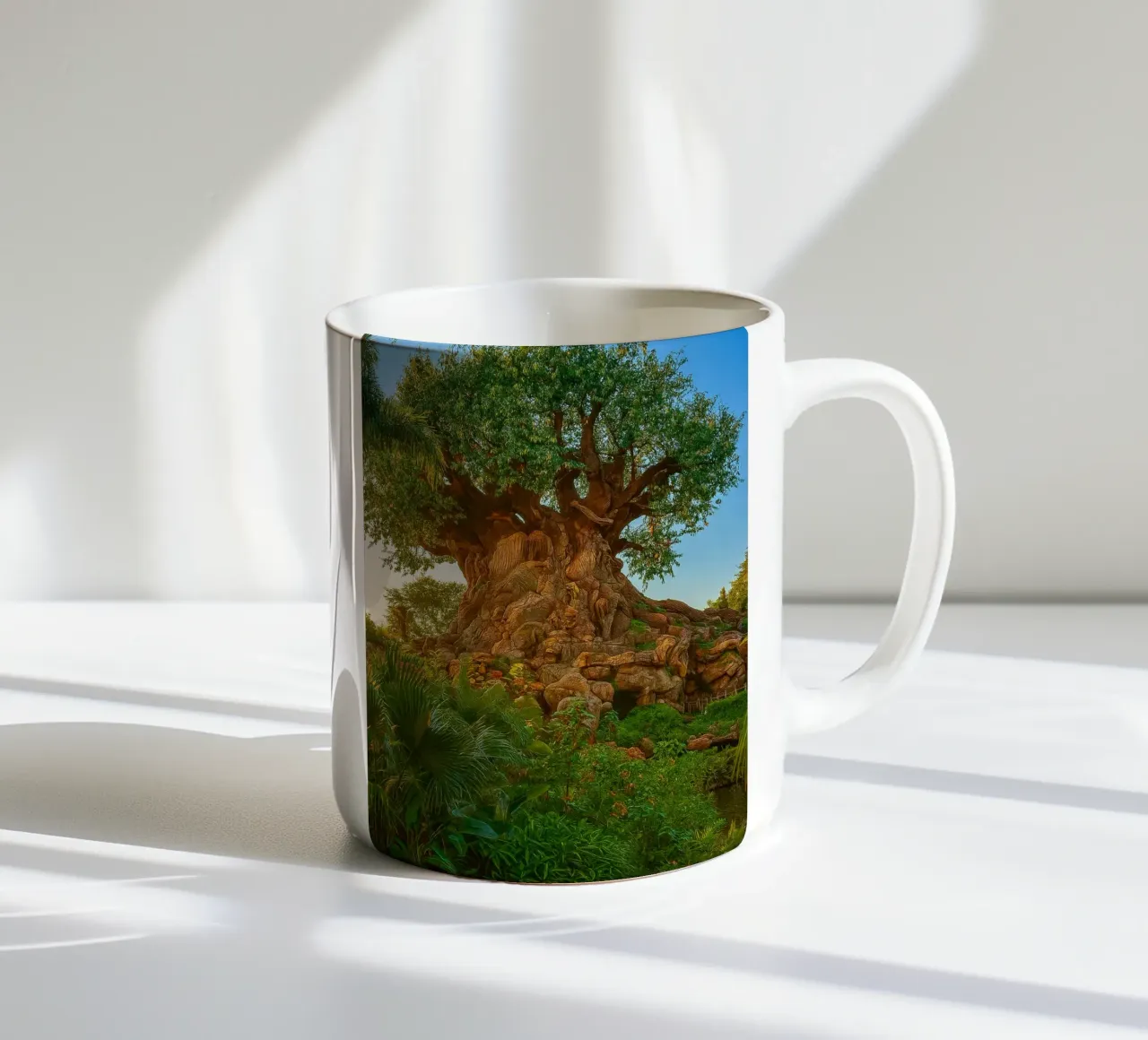 vecchio albero nella foresta tazza in ceramica da tamarind