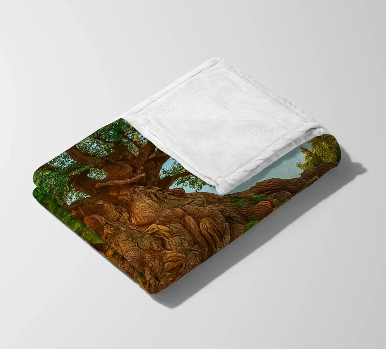 vecchio albero nella foresta coperta in pile da tamarind