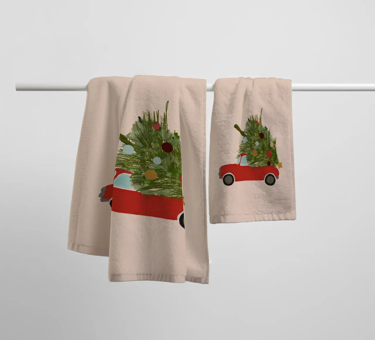 Auto natalizia retrò con albero di Natale sul tetto Rosso asciugamano da bagno da Alisa Knöß