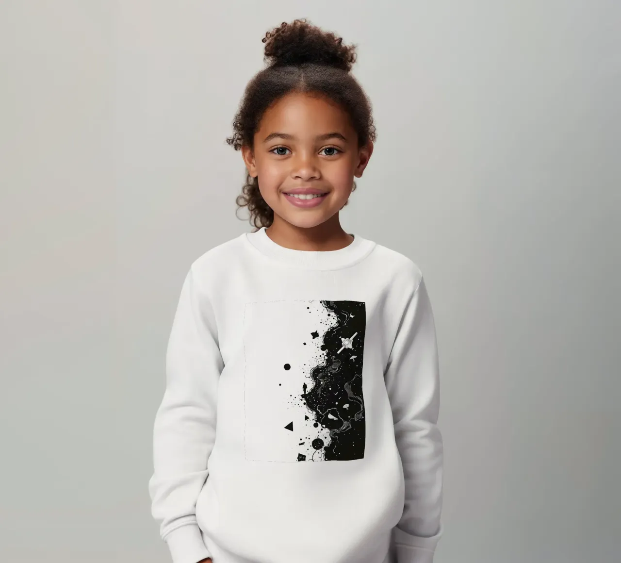 Silhouette sul bordo della scogliera con forme celestiali astratte felpa bambino da DesignDoodle