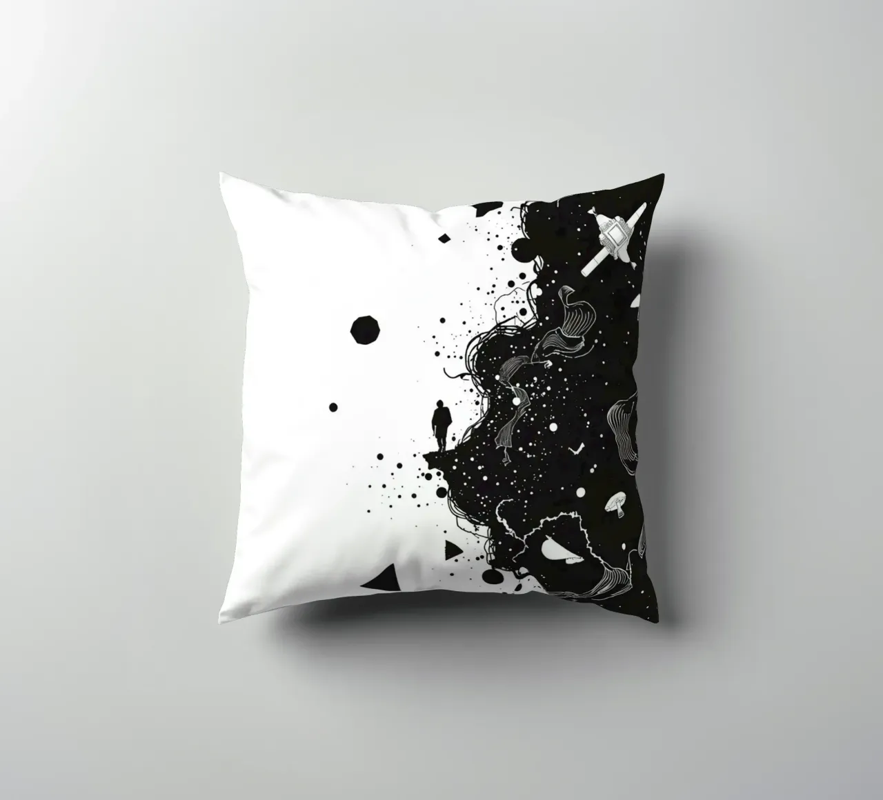 Silhouette sul bordo della scogliera con forme celestiali astratte cuscino da DesignDoodle