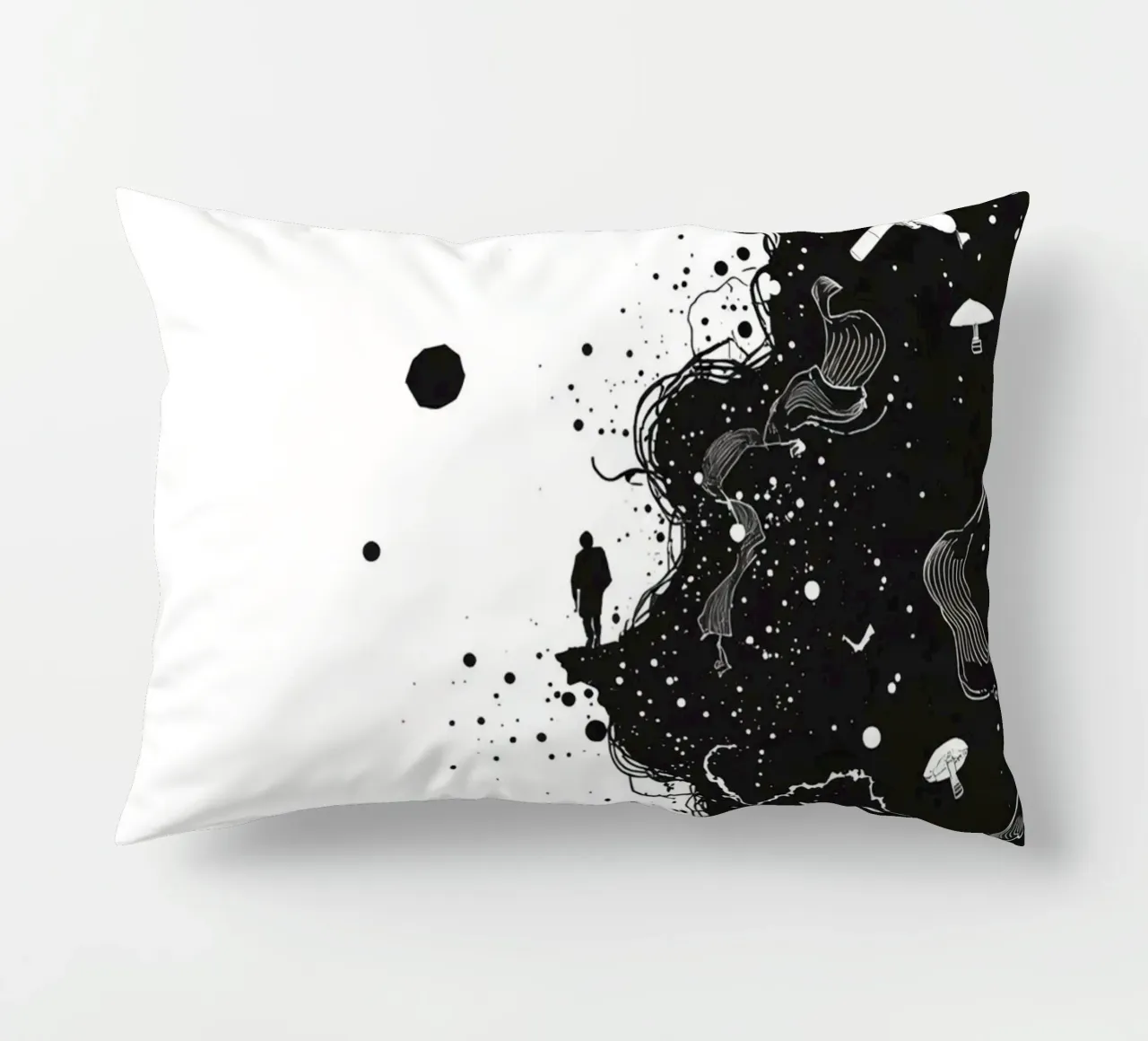 Silhouette sul bordo della scogliera con forme celestiali astratte cuscino da DesignDoodle