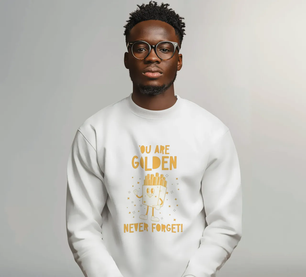 Retro Fries Character You Are Golden Never Forget Amarillo Blanco sudadera de Studio Frances M