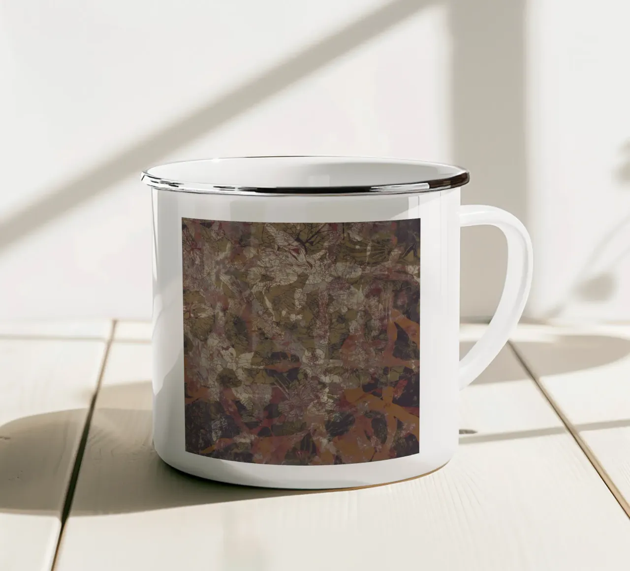 tropnoir2 tazza in smalto da Giulio Iurissevich