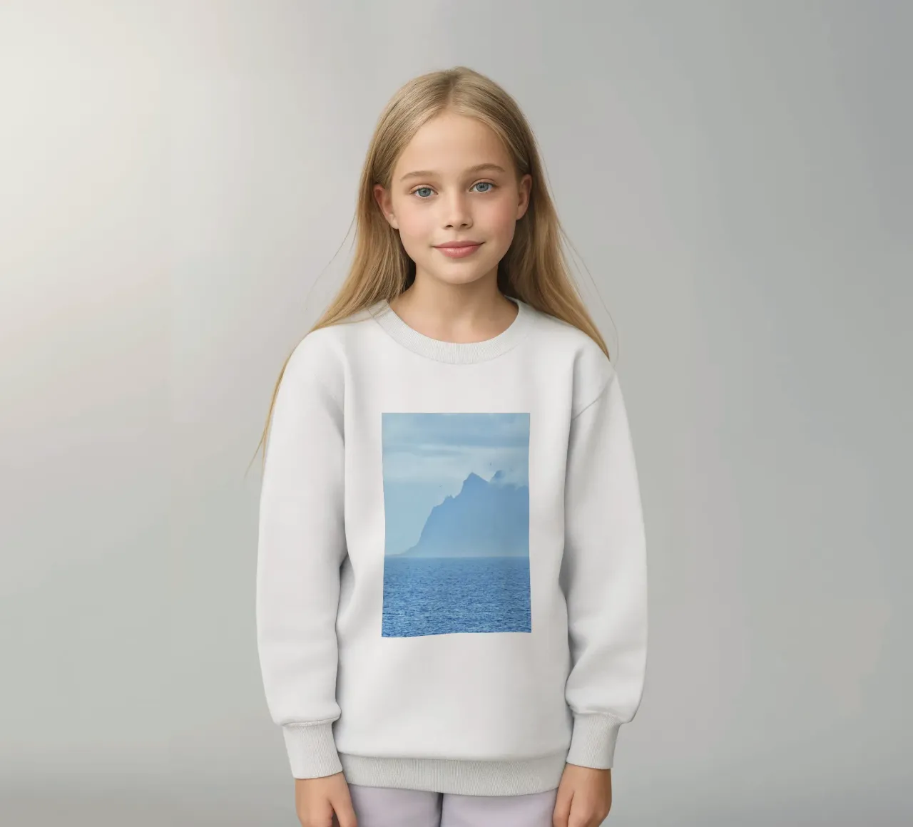 Mountains out of the sea kinder sweatshirt van Fjöllart