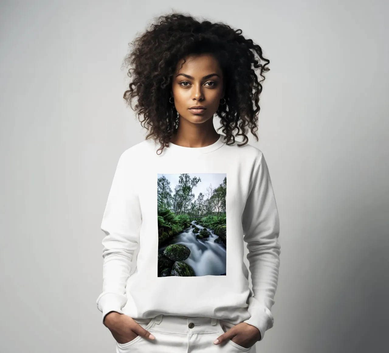 Raging Stream on the Lofoten Islands felpa da Fjöllart