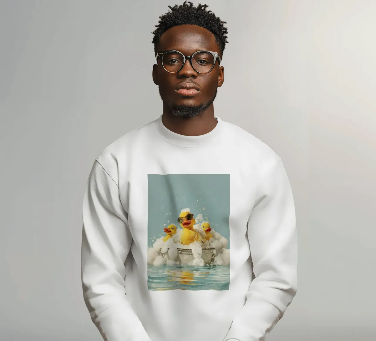 Duck Squad Soak - Retro Bubble Bath Vibes Sweatshirt von HARU HARU