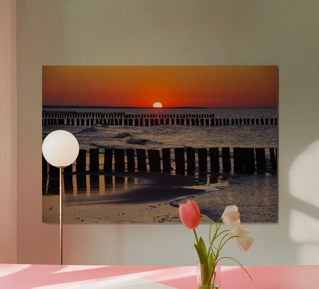 Sunset over the sea poster con telaio in plastica da Fjöllart