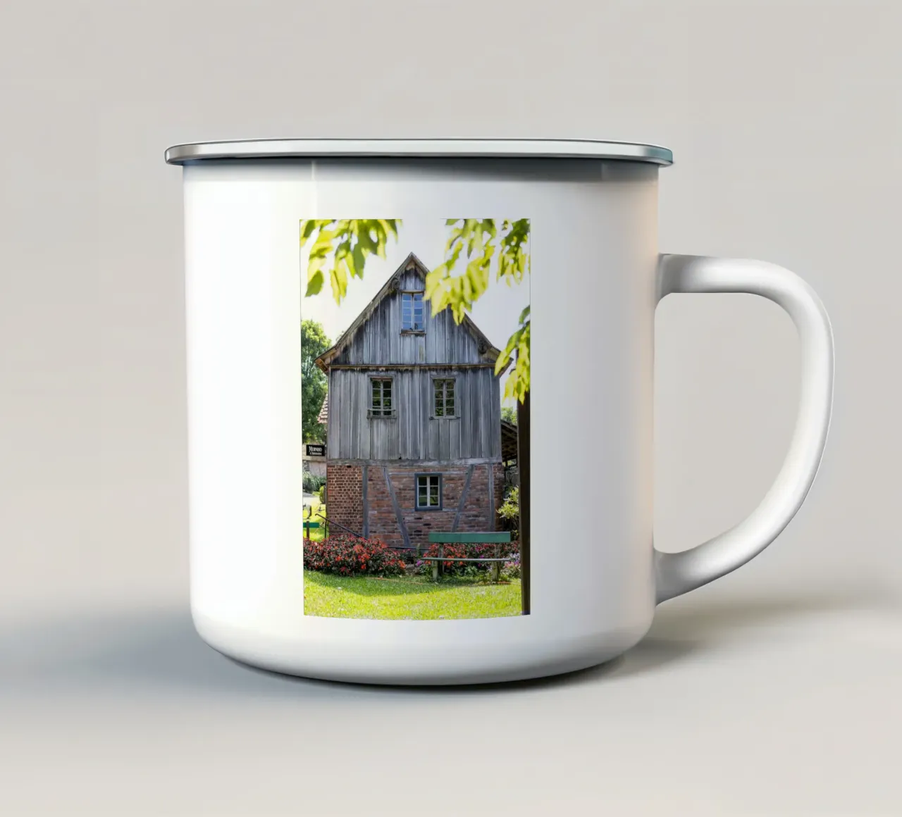 Mulino tazza in smalto da rafael campezato
