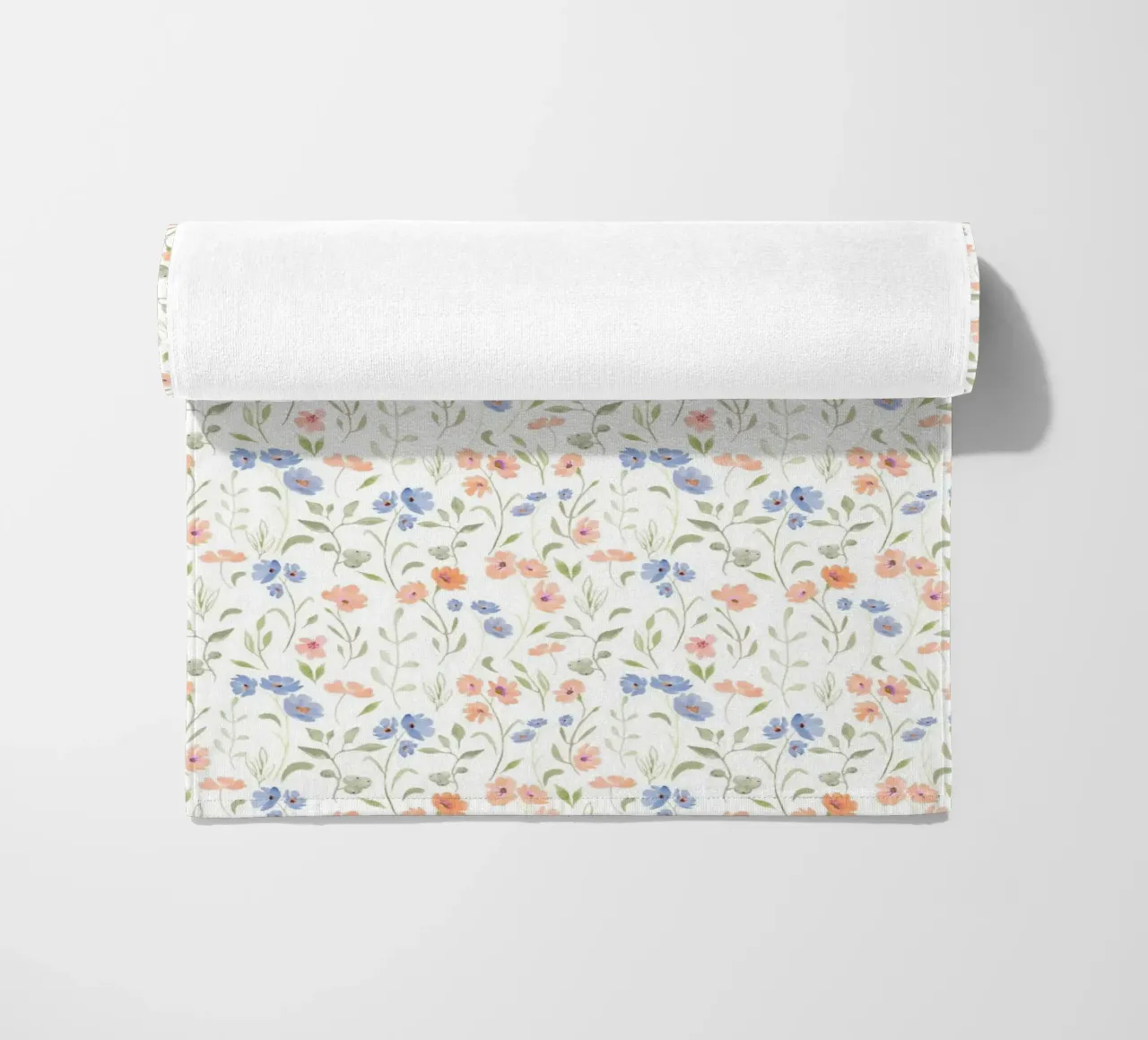 motivo di fiori e piante telo mare da The joy of home