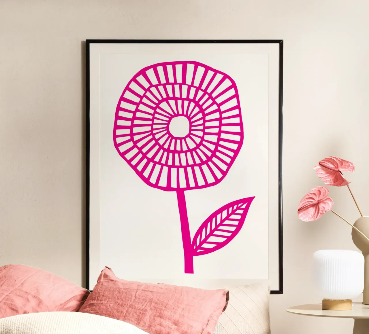 Grande fiore rosa poster con telaio in alluminio da Kim Hubball Studio