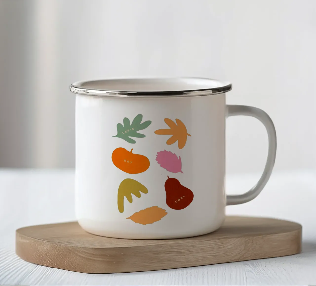 Machen wir es uns gemütlich - Herbstliche Retro-Blätter & Ernte-Icons Emaille Tasse von Dominique Vari