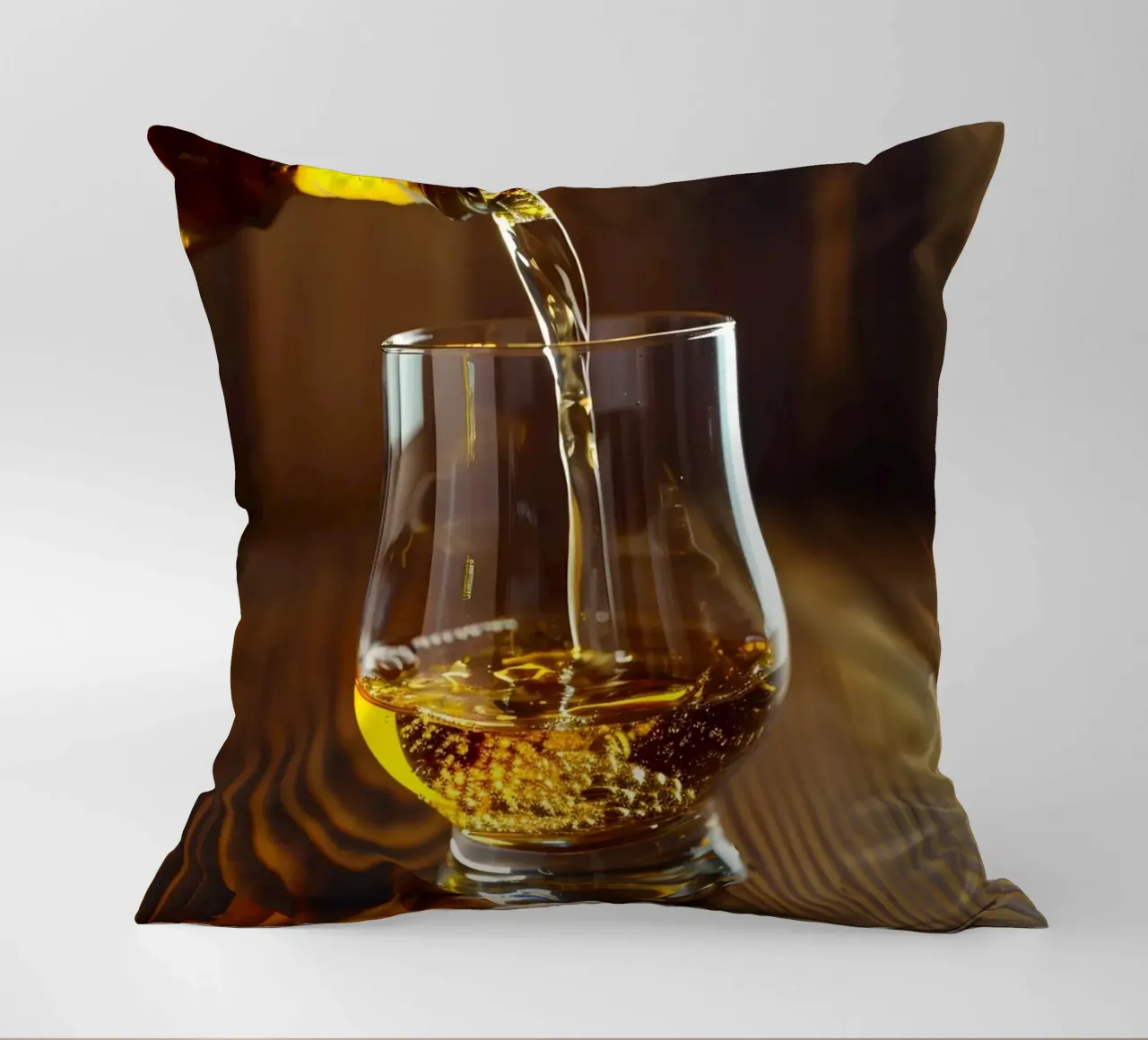 È tempo di whisky cuscino da M-Ulrich-Digital Art