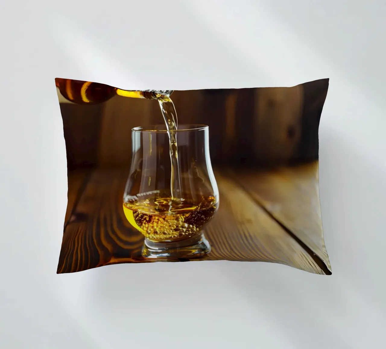 È tempo di whisky cuscino da M-Ulrich-Digital Art
