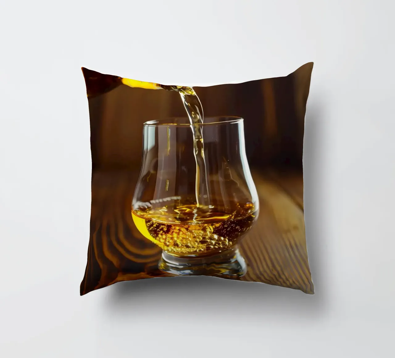 È tempo di whisky cuscino da M-Ulrich-Digital Art