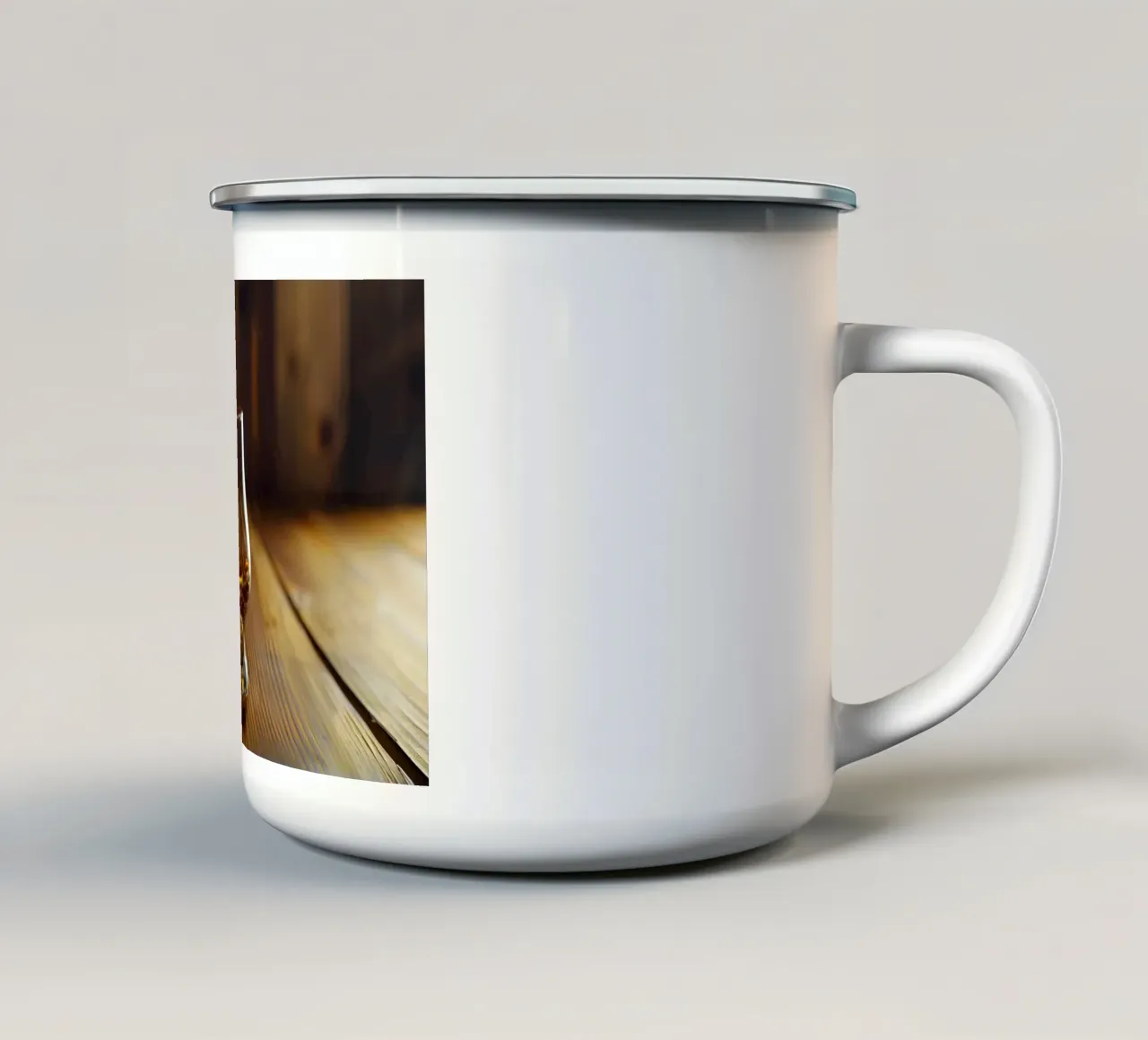 È tempo di whisky tazza in smalto da M-Ulrich-Digital Art