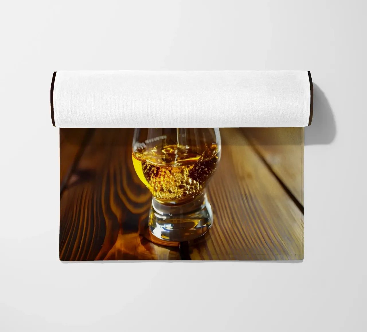 È tempo di whisky telo mare da M-Ulrich-Digital Art