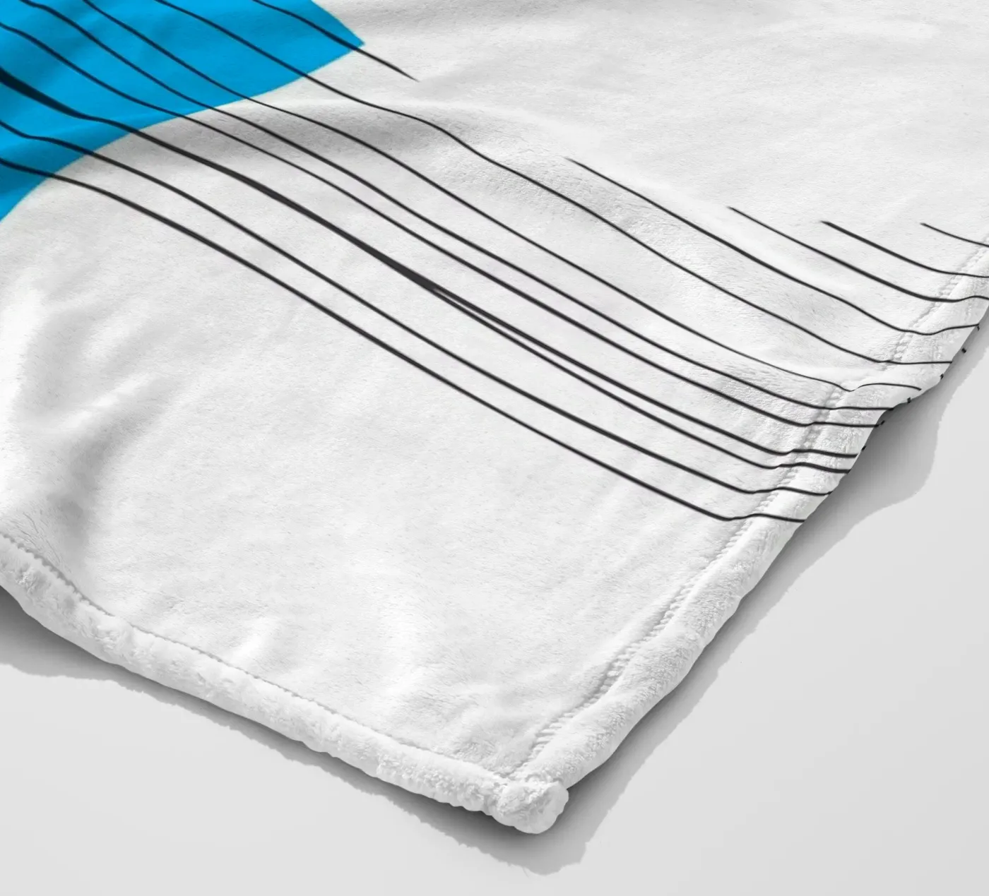 Negative Geometry Fleecedecke von Kim Hubball Studio