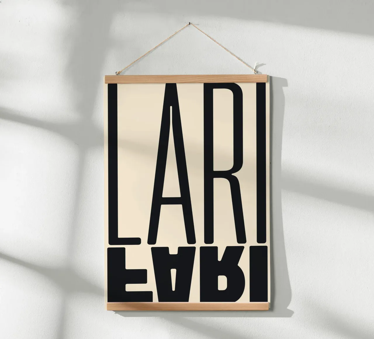 LARIFARI poster da PurePeachStudio