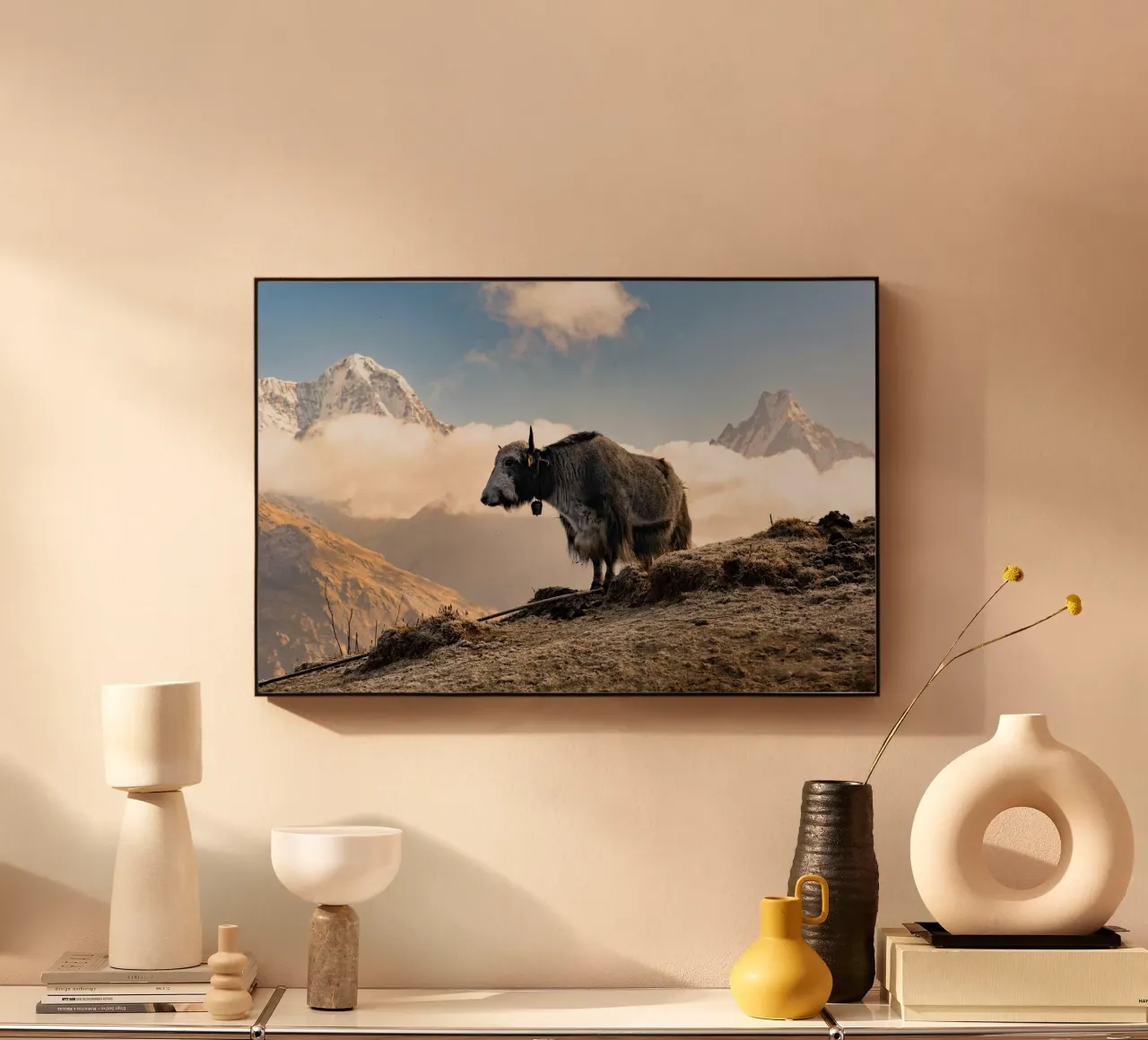 La serena bellezza di uno yak plexiglass da The Herringstore