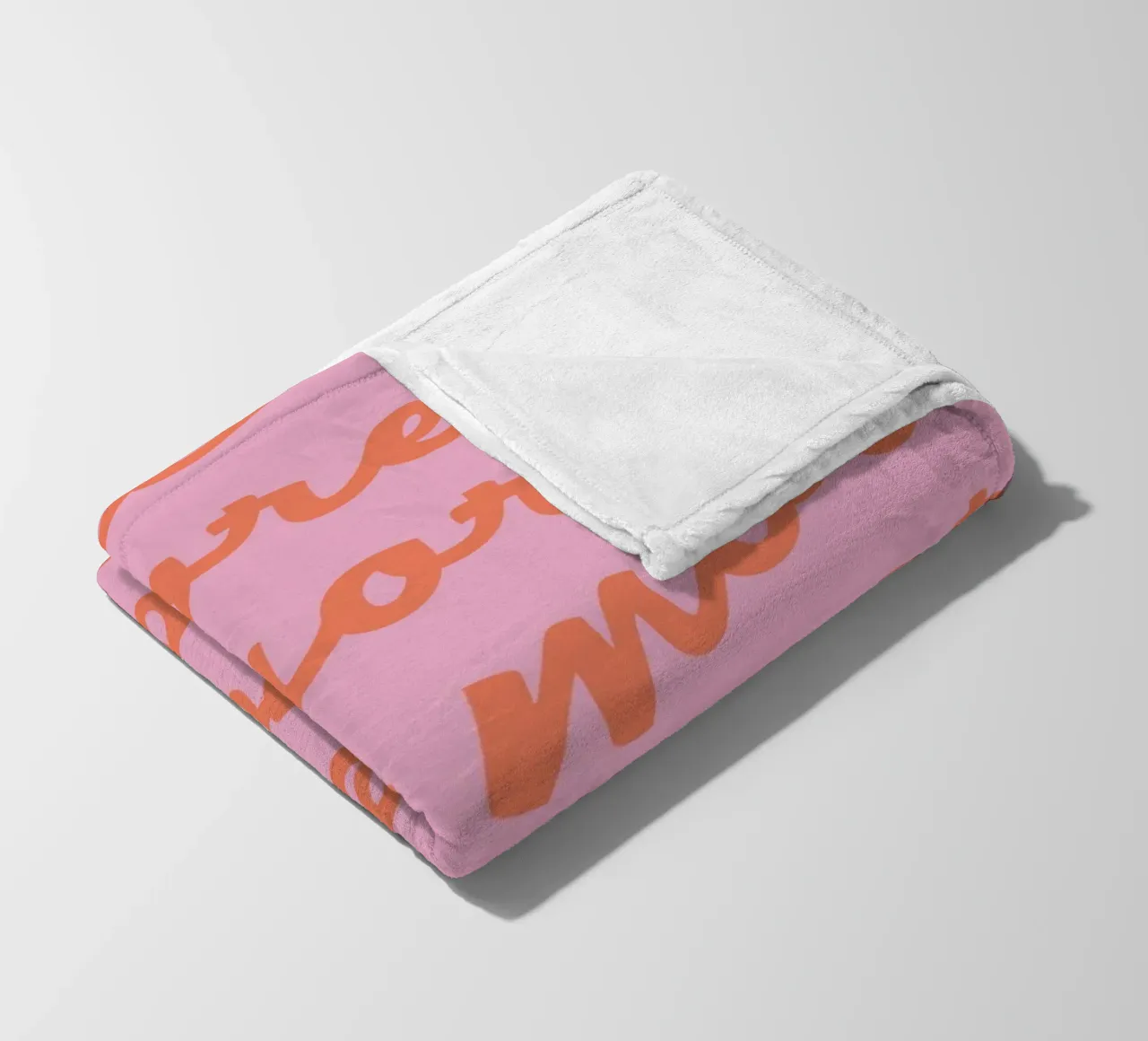 More Amore coperta in pile da we line studio - design
