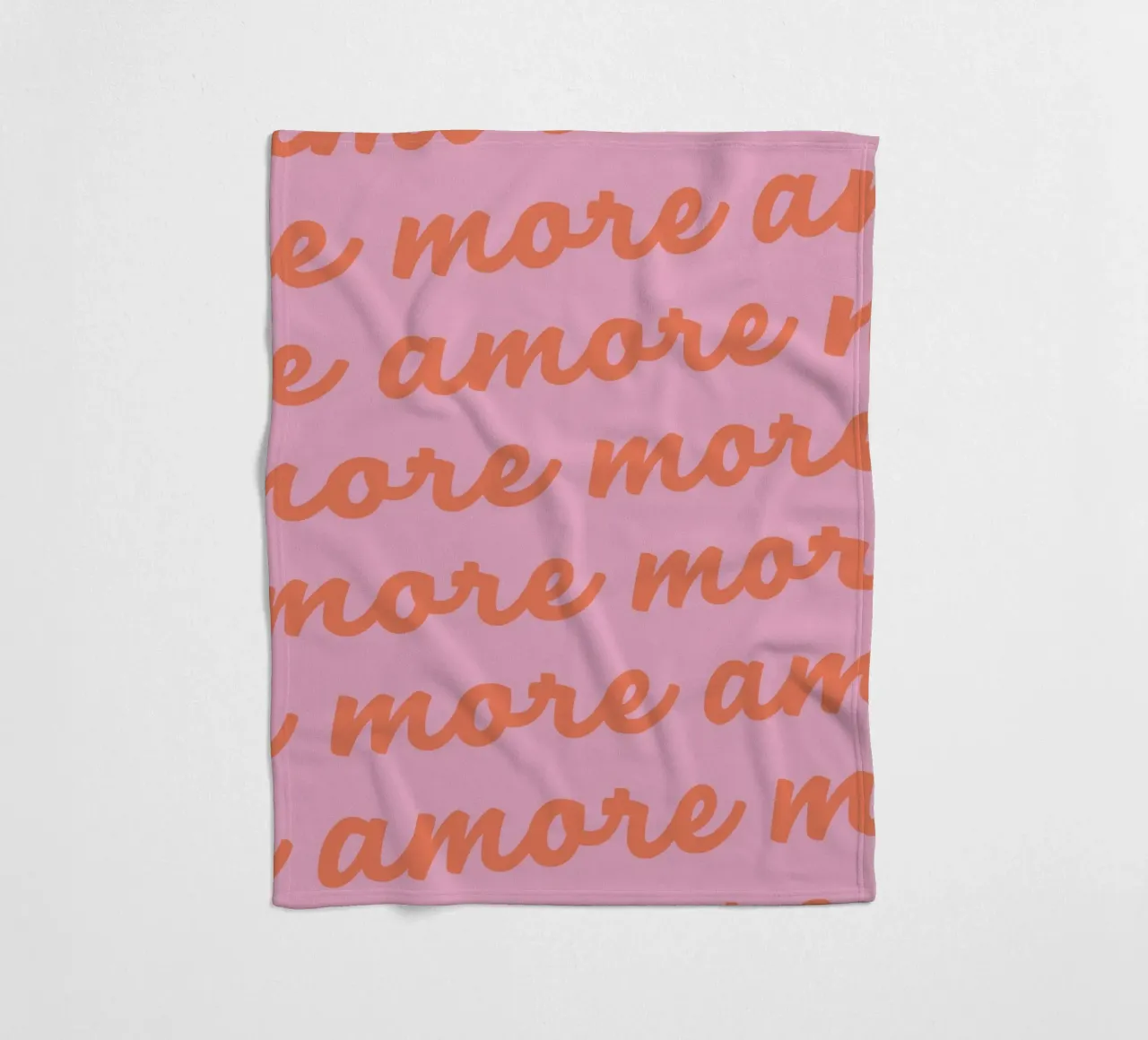 More Amore coperta in pile da we line studio - design