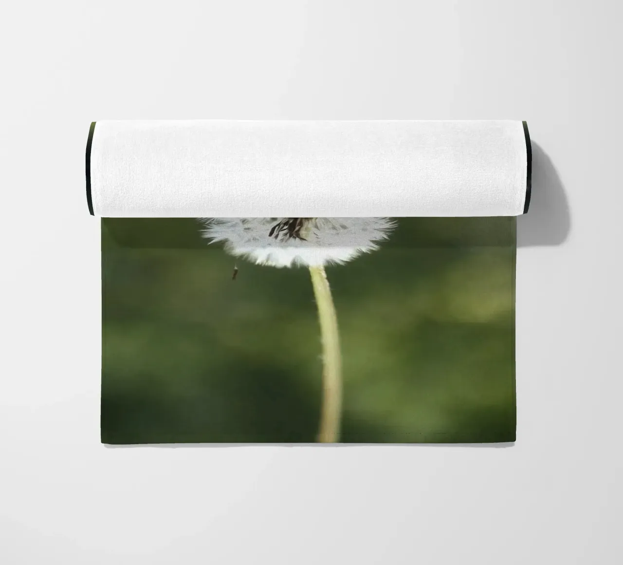 Dandelion Floating Seeds telo mare da Attaboy Dsgn