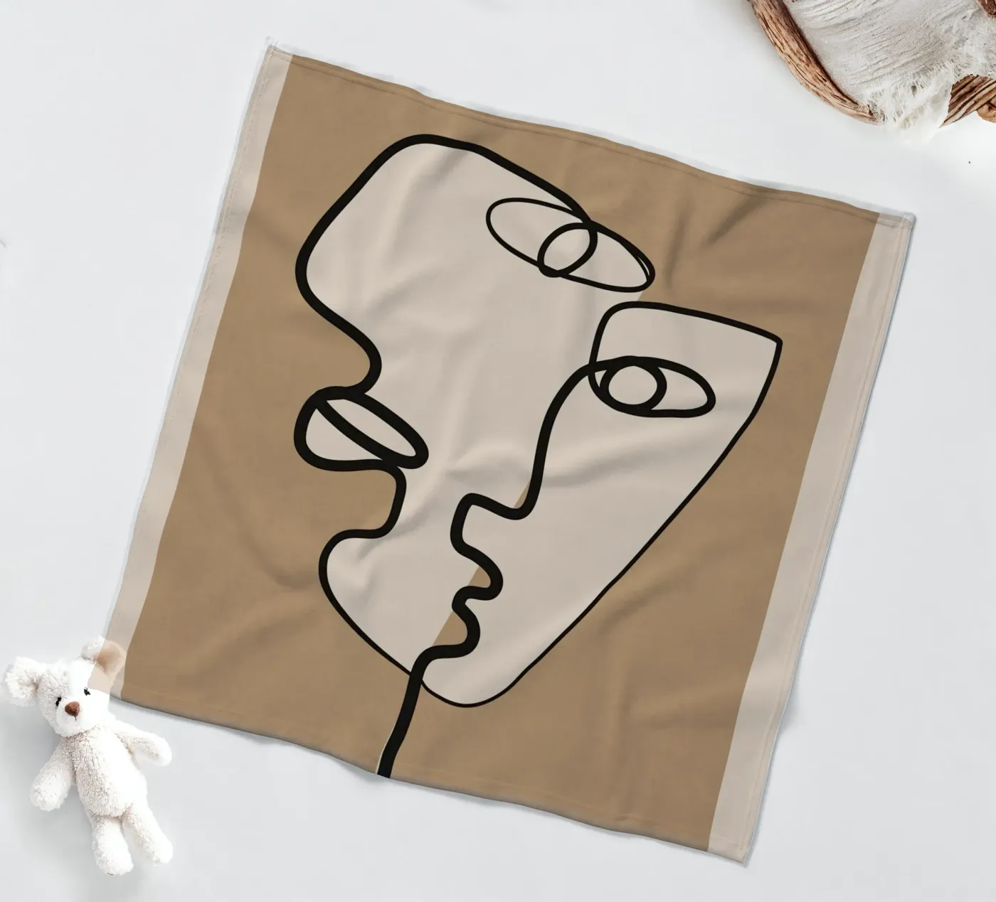 Interwoven Faces 2 plaid polaire de Nadjaa