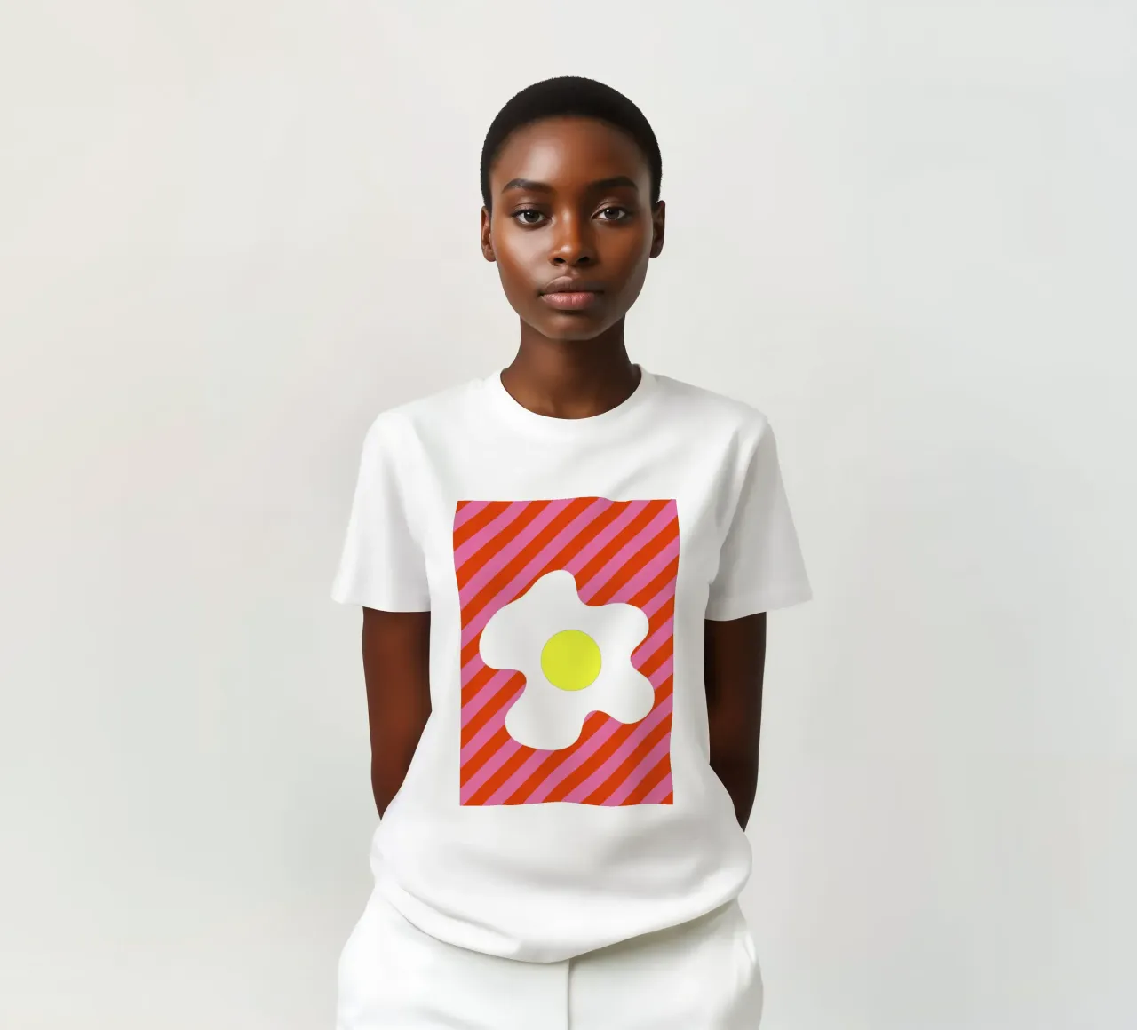 Egg Retro Line Strip t-shirt da galihstudio