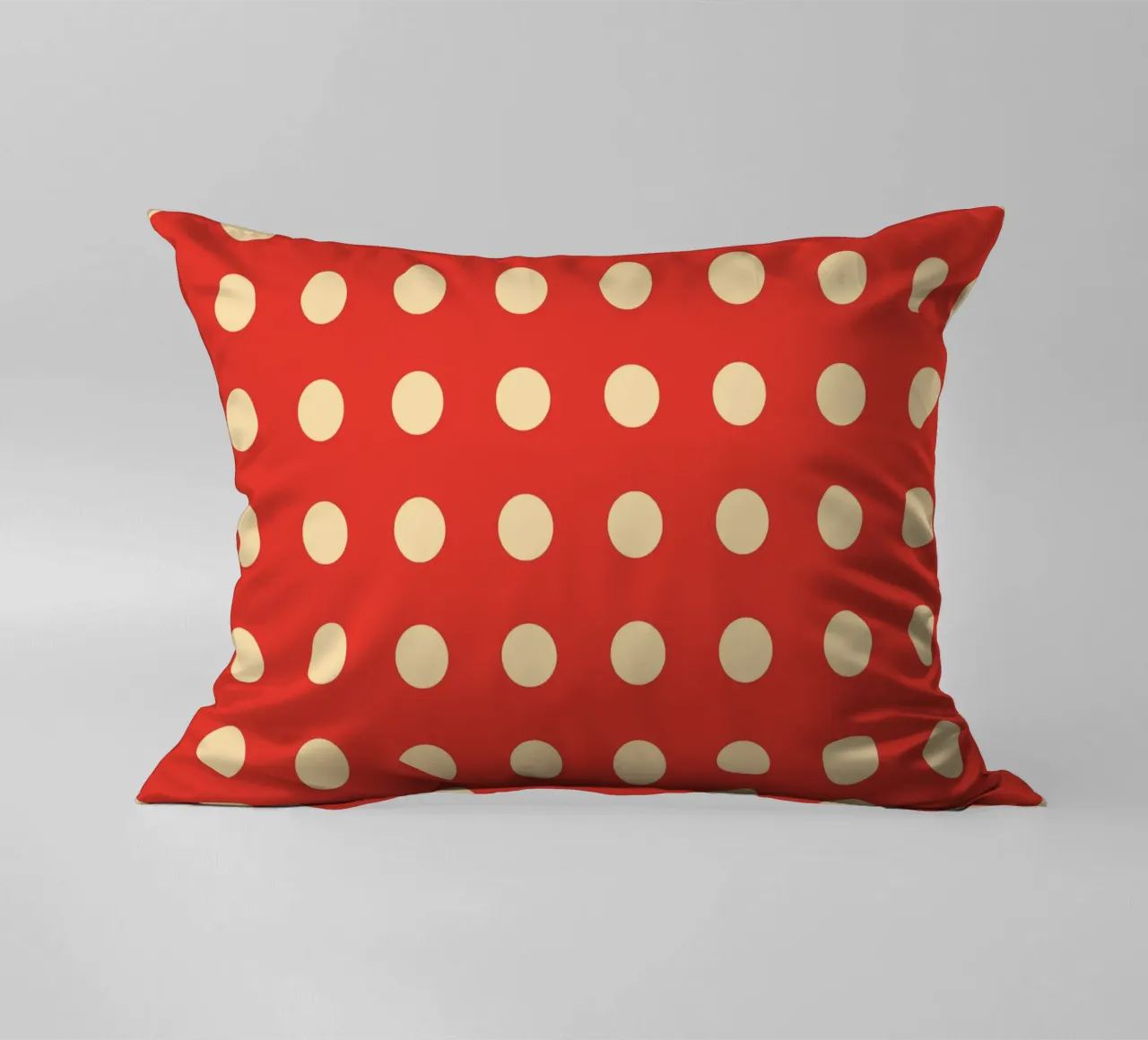 Polkadot rosso cuscino da galihstudio