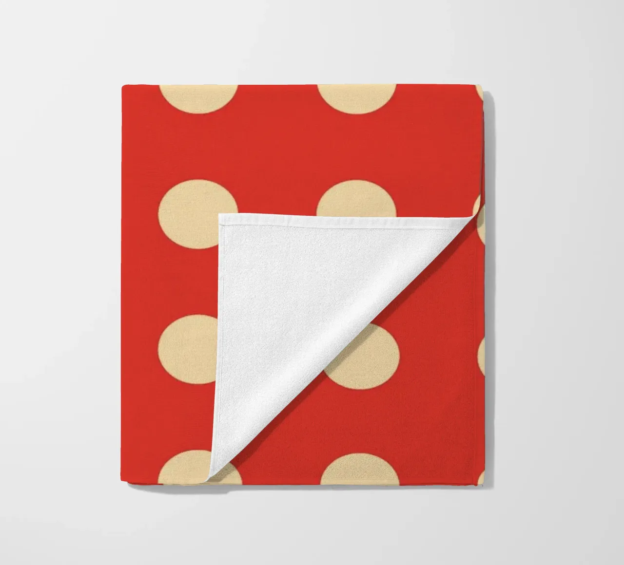 Polkadot rosso telo mare da galihstudio
