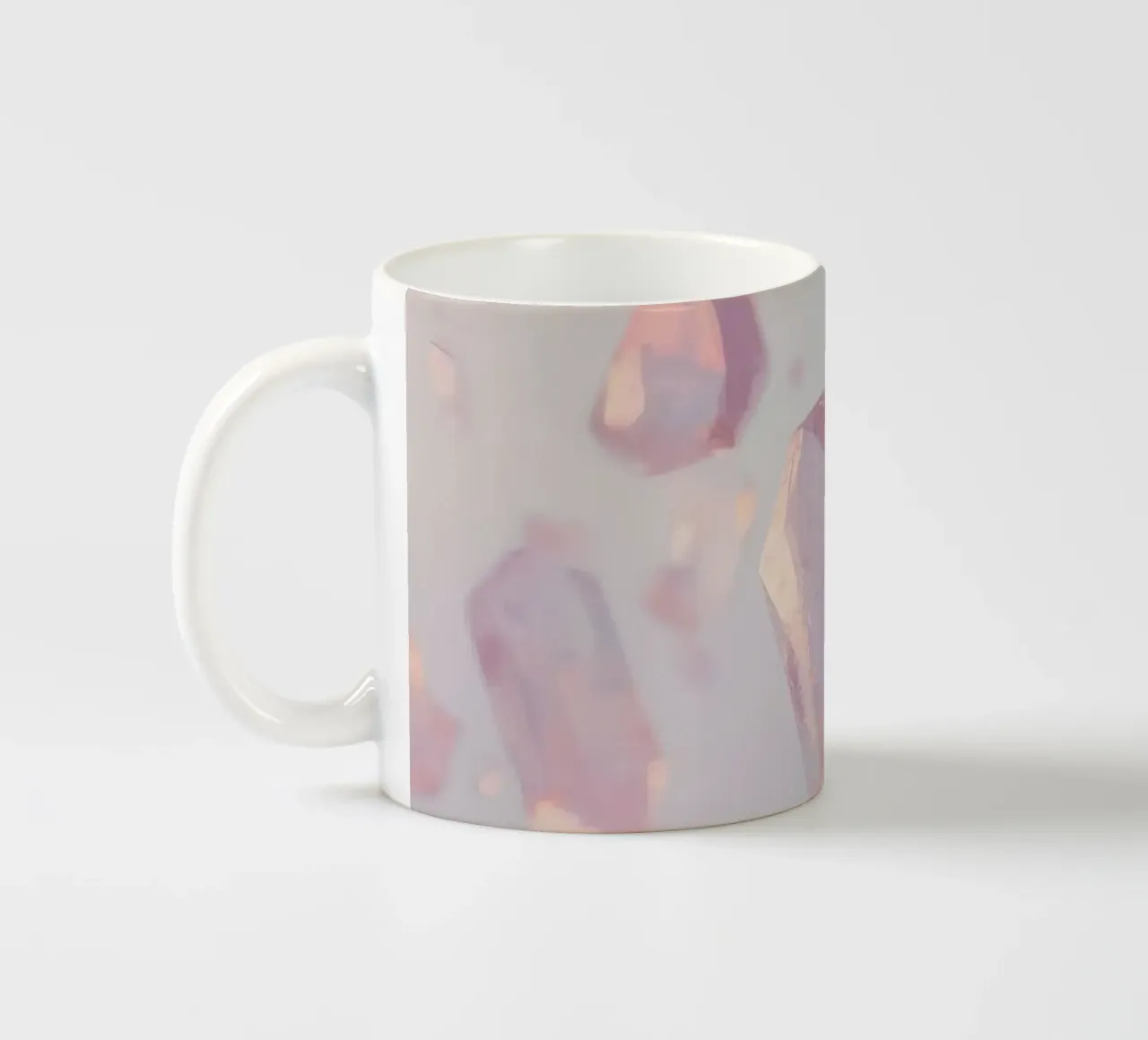 Cristalli trasparenti rosati tazza in ceramica da DesignDoodle