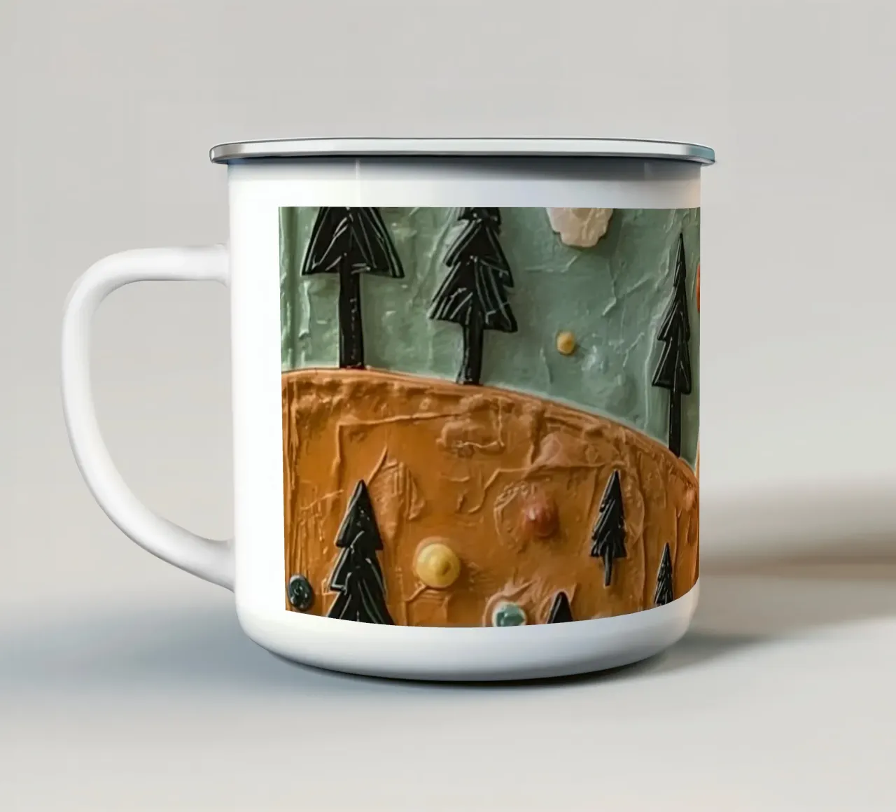 Paesaggio strutturato con alberi sempreverdi e decorazioni floreali tazza in smalto da DesignDoodle