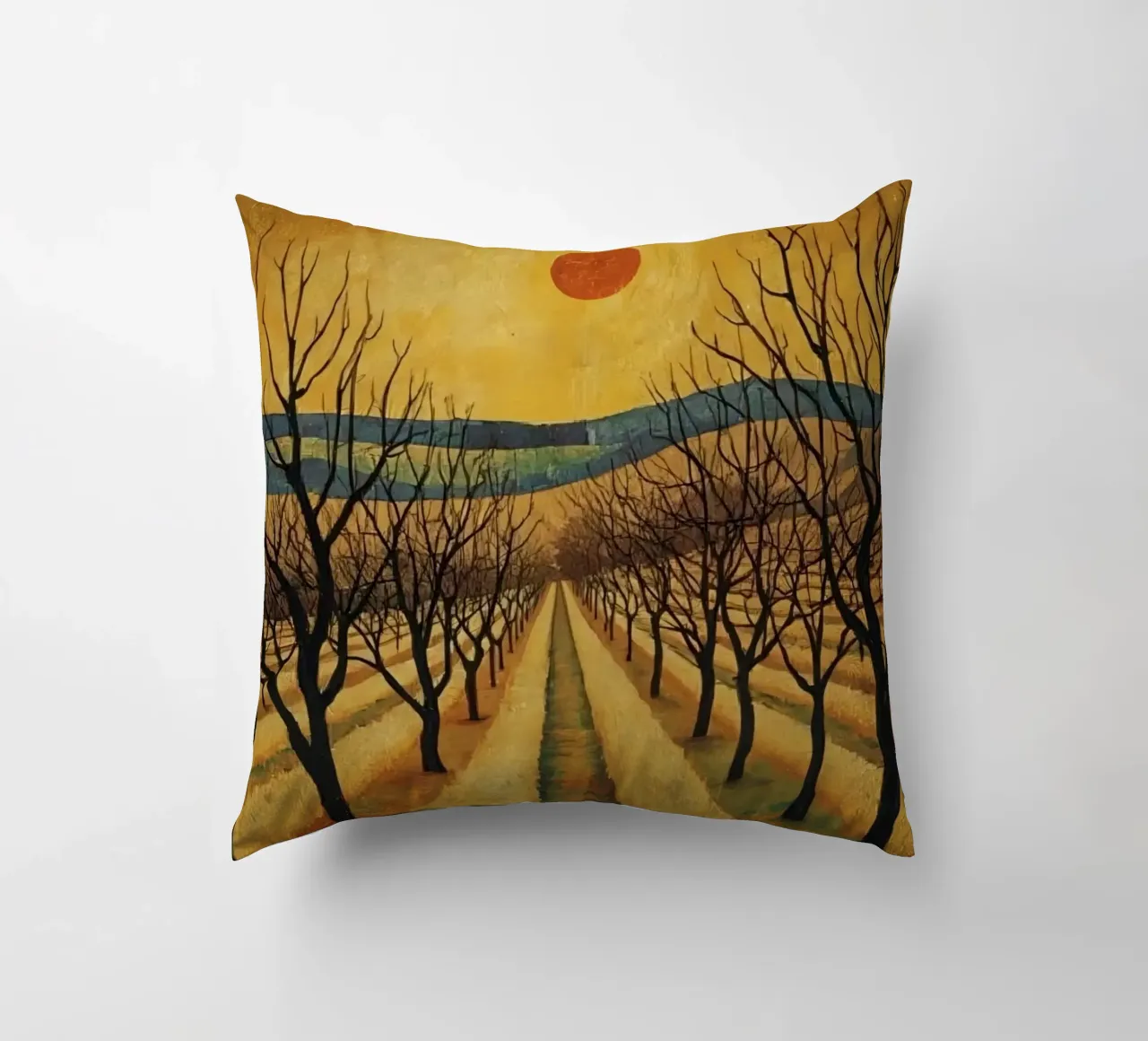 Sentier bordé d'arbres avec soleil rouge sur les champs et les arbres nus coussin de DesignDoodle