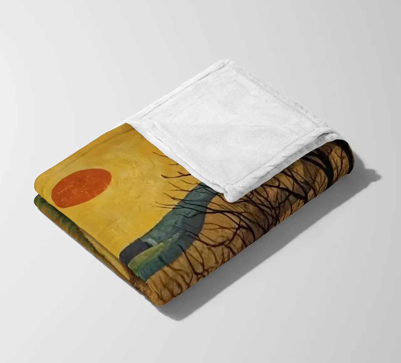 Met bomen omzoomd pad met rode zon over velden en kale bomen fleecedeken van DesignDoodle