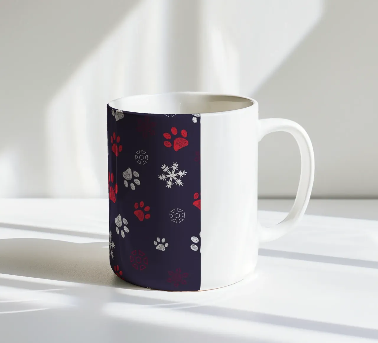 Impronte di zampe con impronte di zampe e fiocco di neve navy tazza in ceramica da gulsengunel