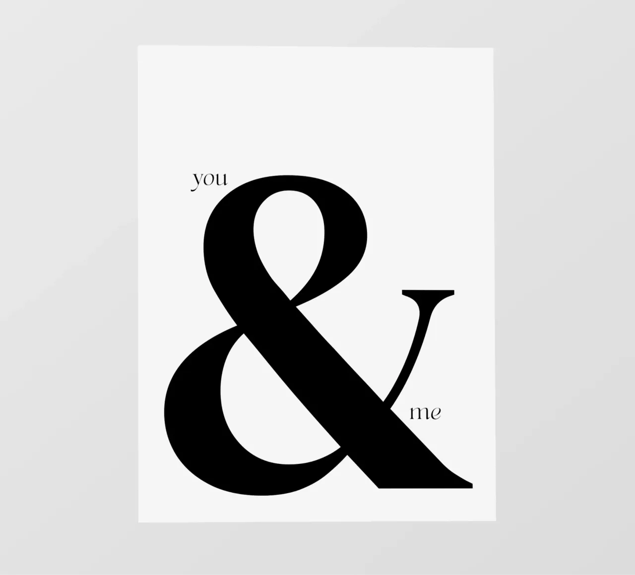 Elegante design tipografico You & Me pellicola backlit da Imaginative