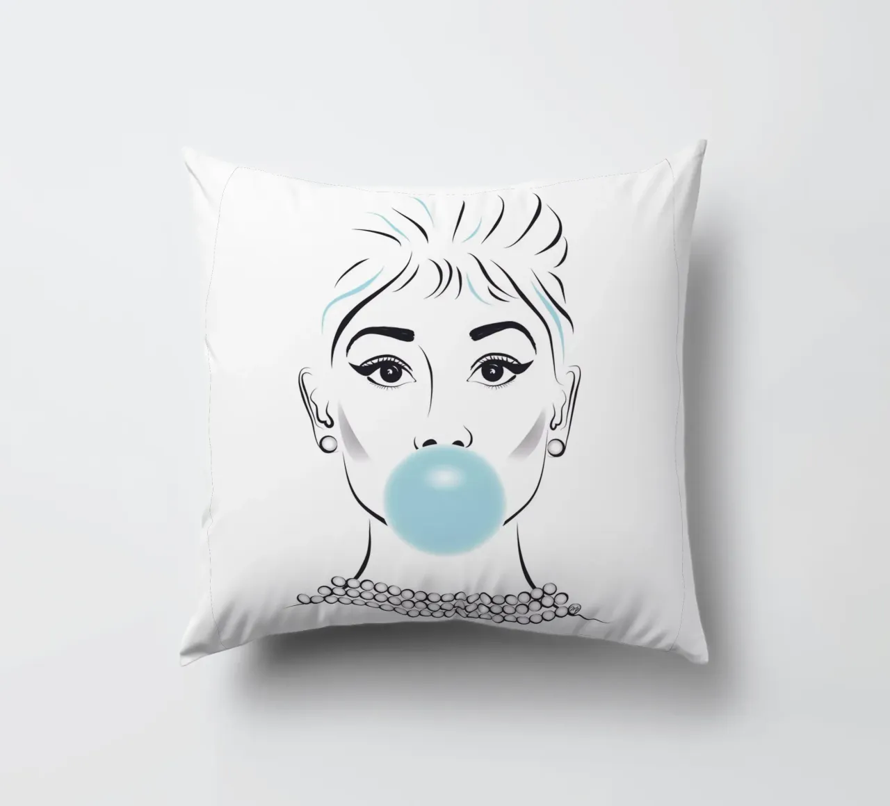 Ritratto di Audrey Hepburn con gomma da masticare cuscino da Martina