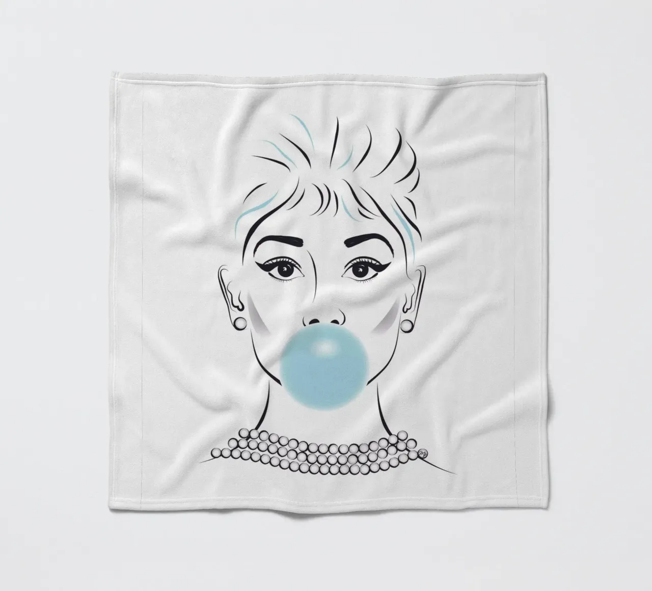 Ritratto di Audrey Hepburn con gomma da masticare coperta in pile da Martina